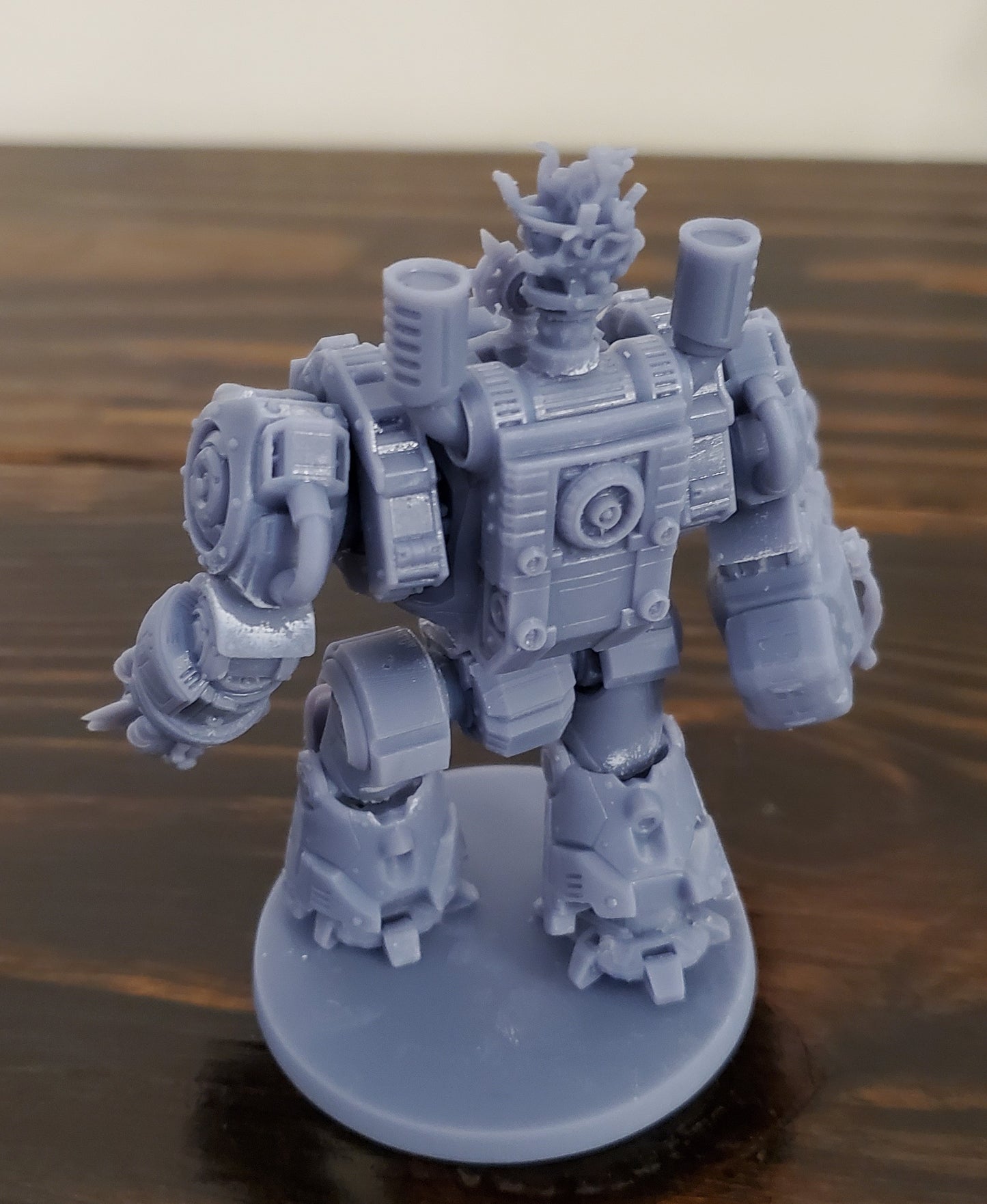 Decor on the model is from the Templar Vehicle Ornaments kit and NOT included with the Velox Dread