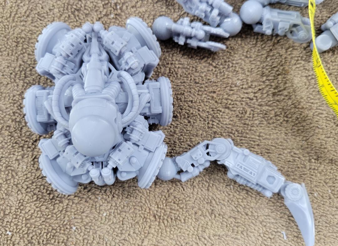 Redemptor with bent leg