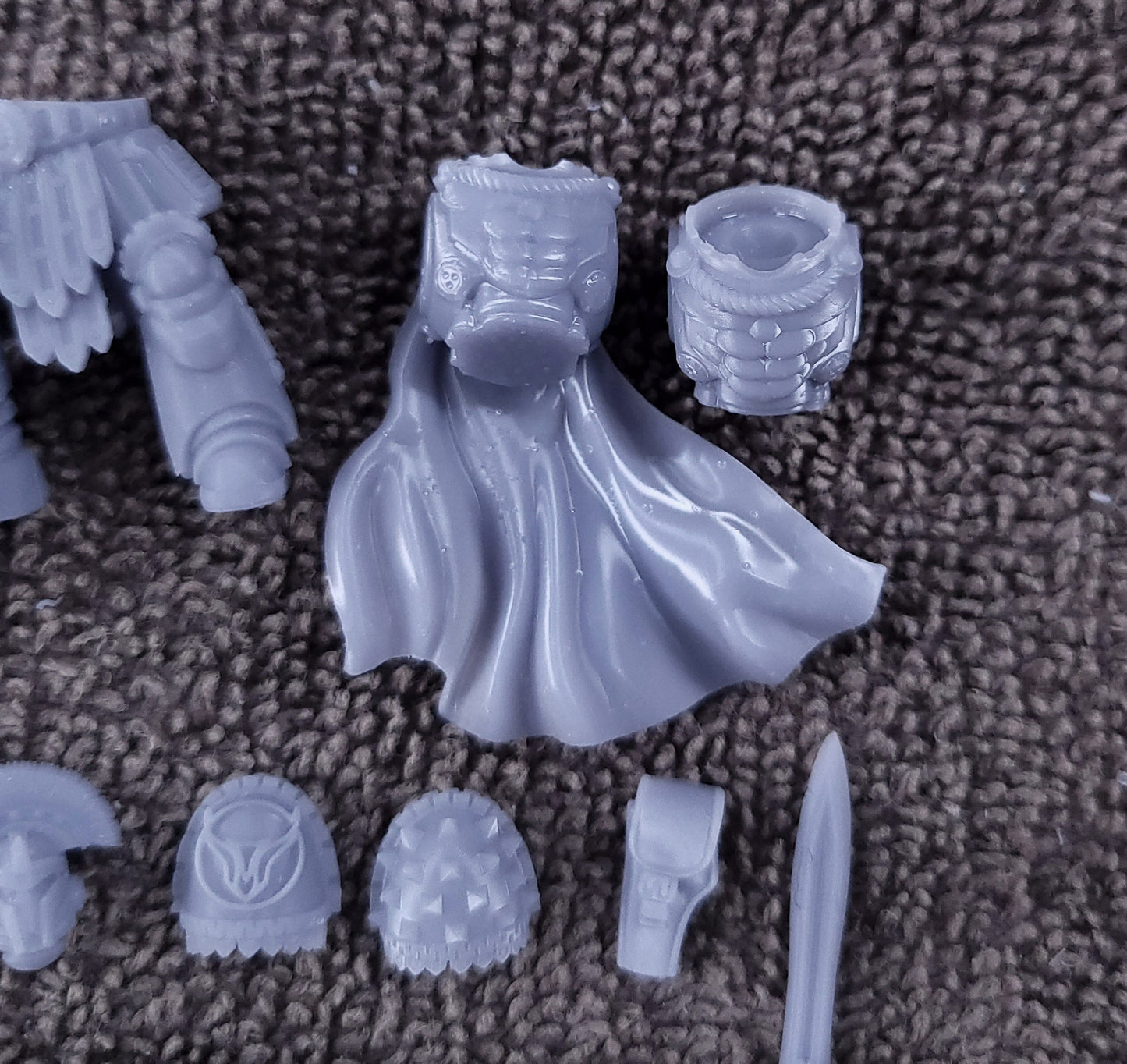 Minoan War Banners and Standard Bearer by Atlan Forge