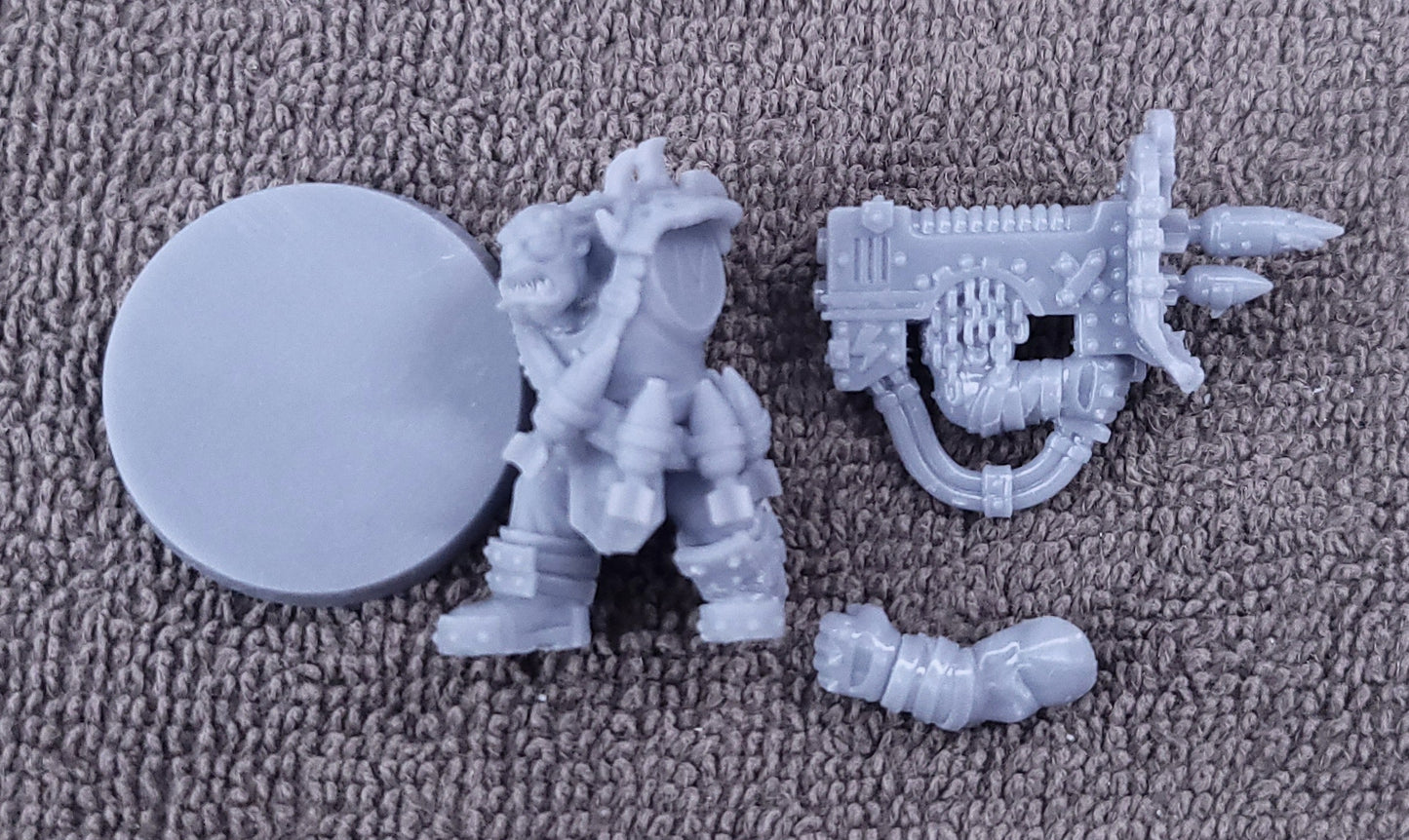 Kill Squad- Orks (8-Unit Kit or Single Model) by Adeptus Miniatures