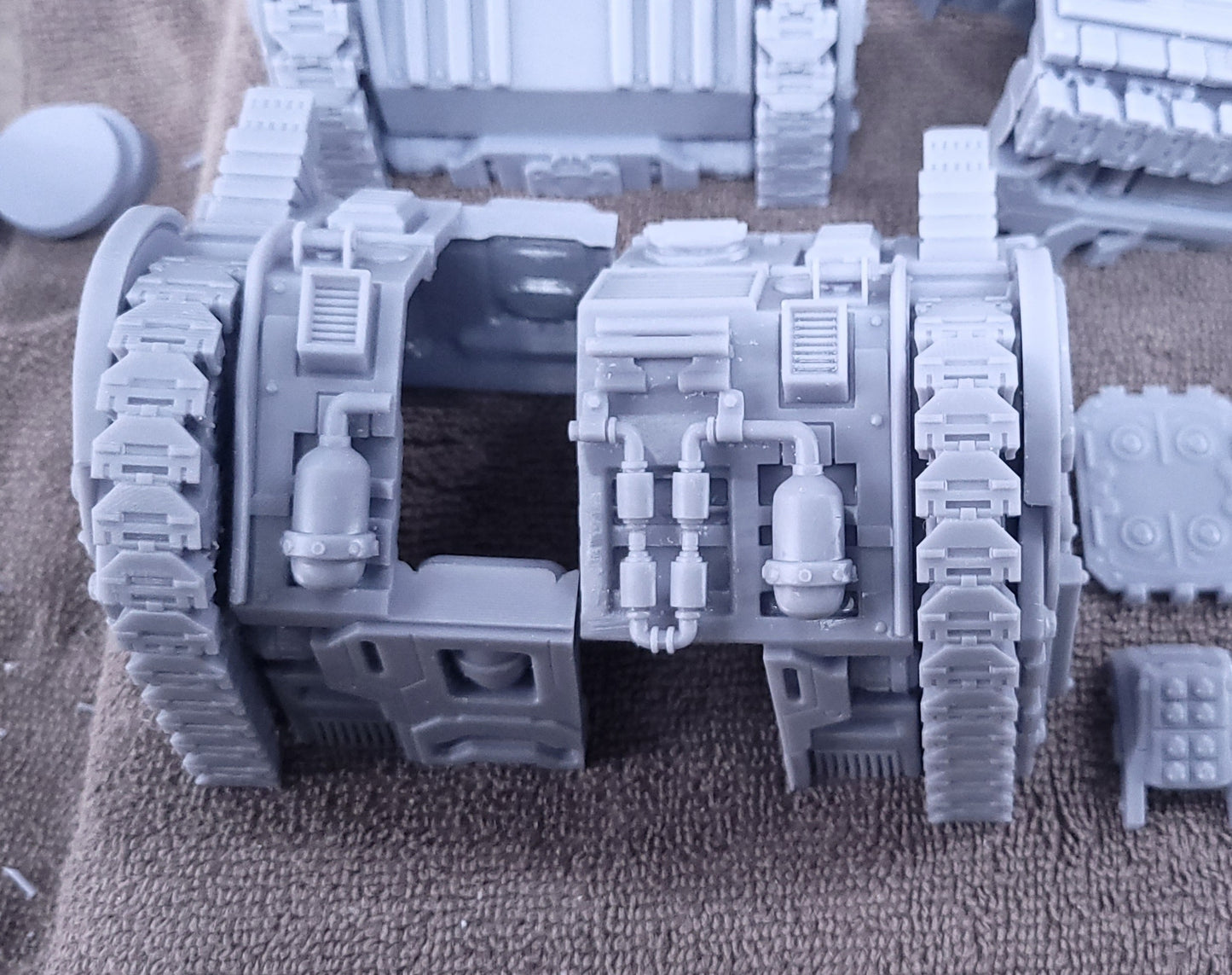 Loxodon Heavy APC (All Options Included) by Atlan Forge