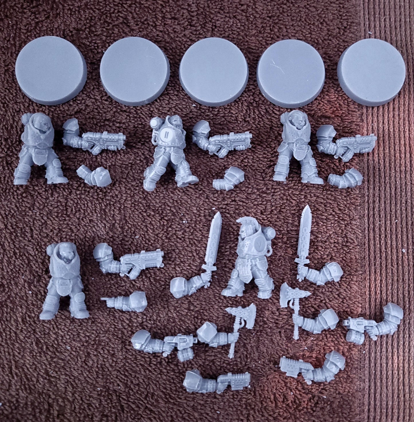 Steelwarden- Dwarves (5-Unit Kit or Single Model) by Adeptus Miniatures