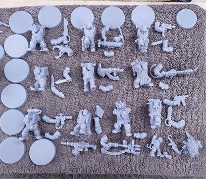 Kill Squad- Da Snikkas (12-Unit Kit or Single Model) by Adeptus Miniatures