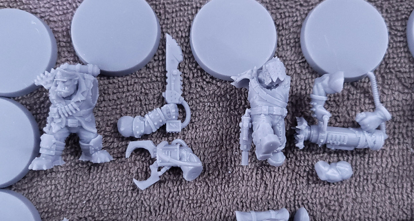 Kill Squad- Da Snikkas (12-Unit Kit or Single Model) by Adeptus Miniatures