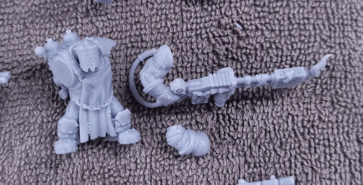 Kill Squad- Da Snikkas (12-Unit Kit or Single Model) by Adeptus Miniatures