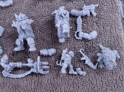 Kill Squad- Da Snikkas (12-Unit Kit or Single Model) by Adeptus Miniatures
