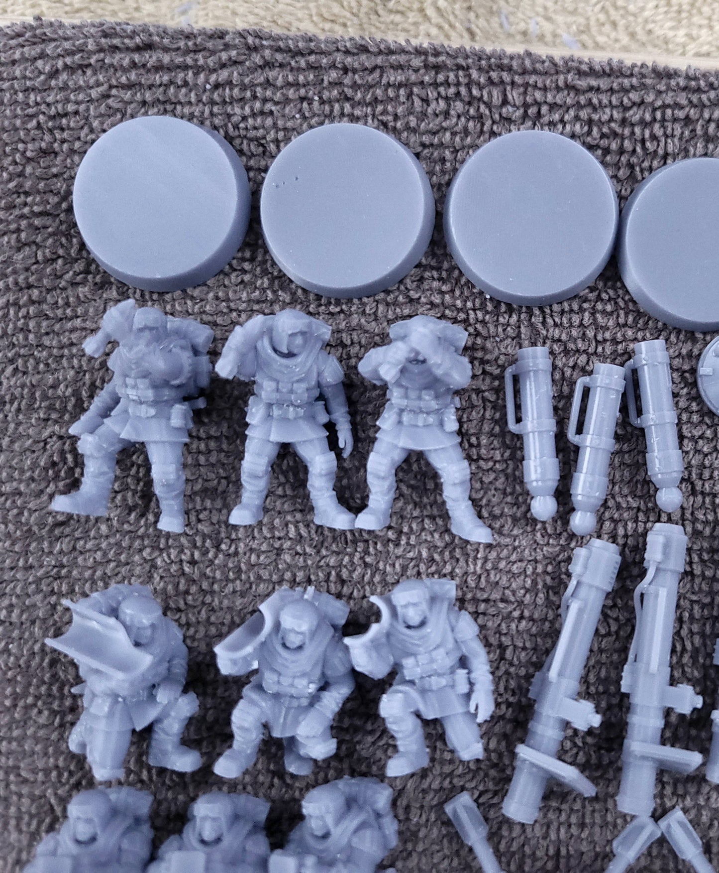 Khaleeth Regiment-Heavy Weapons Squad (12-Unit Kit or Single Model) by Adeptus Miniatures