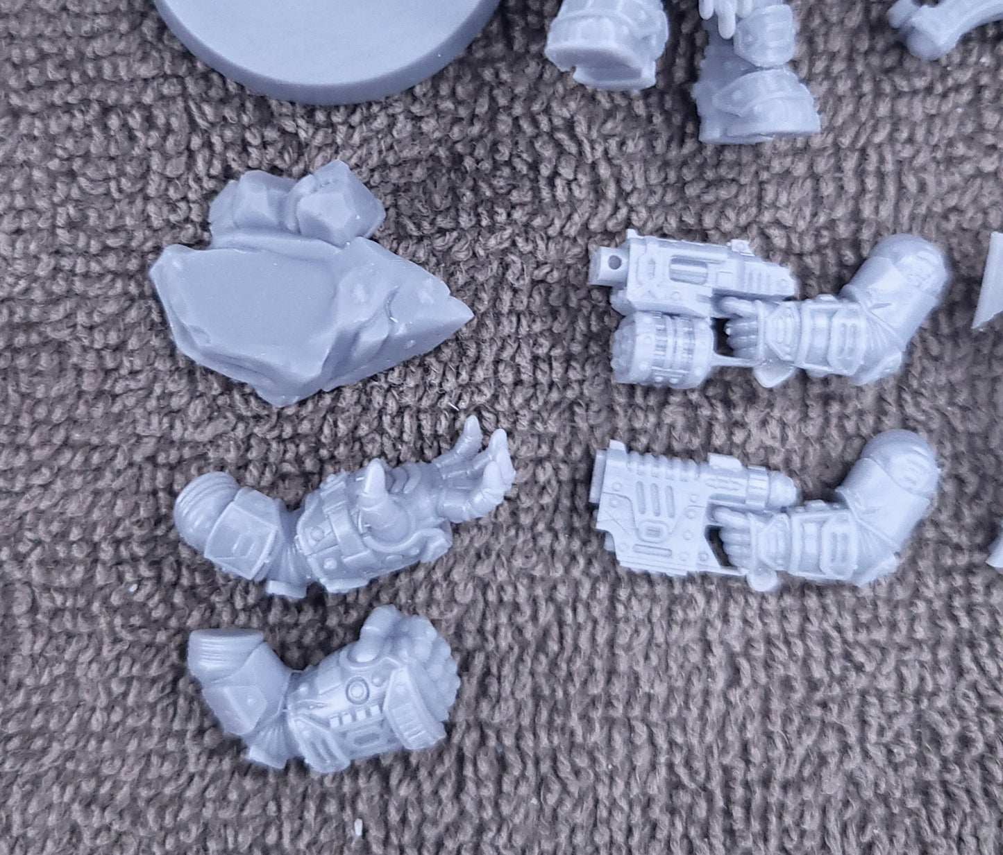 Bramnir- Dwarf Commander by Adeptus Miniatures