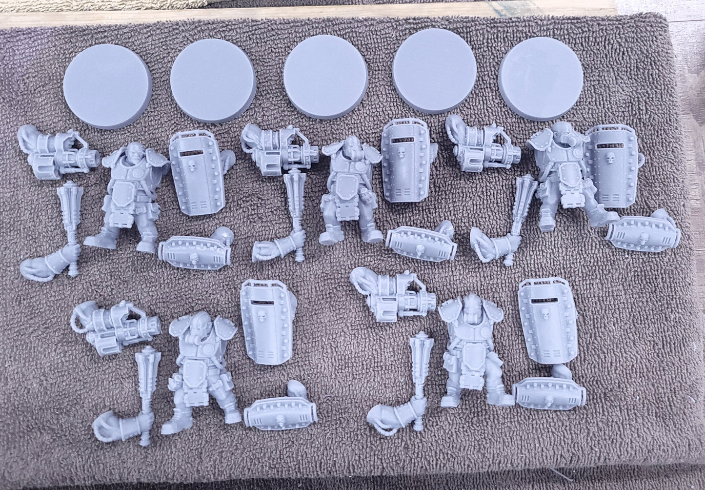 Abhuman Giants in Heavy Armor (5-Unit Kit or Single Model) by RedMakers
