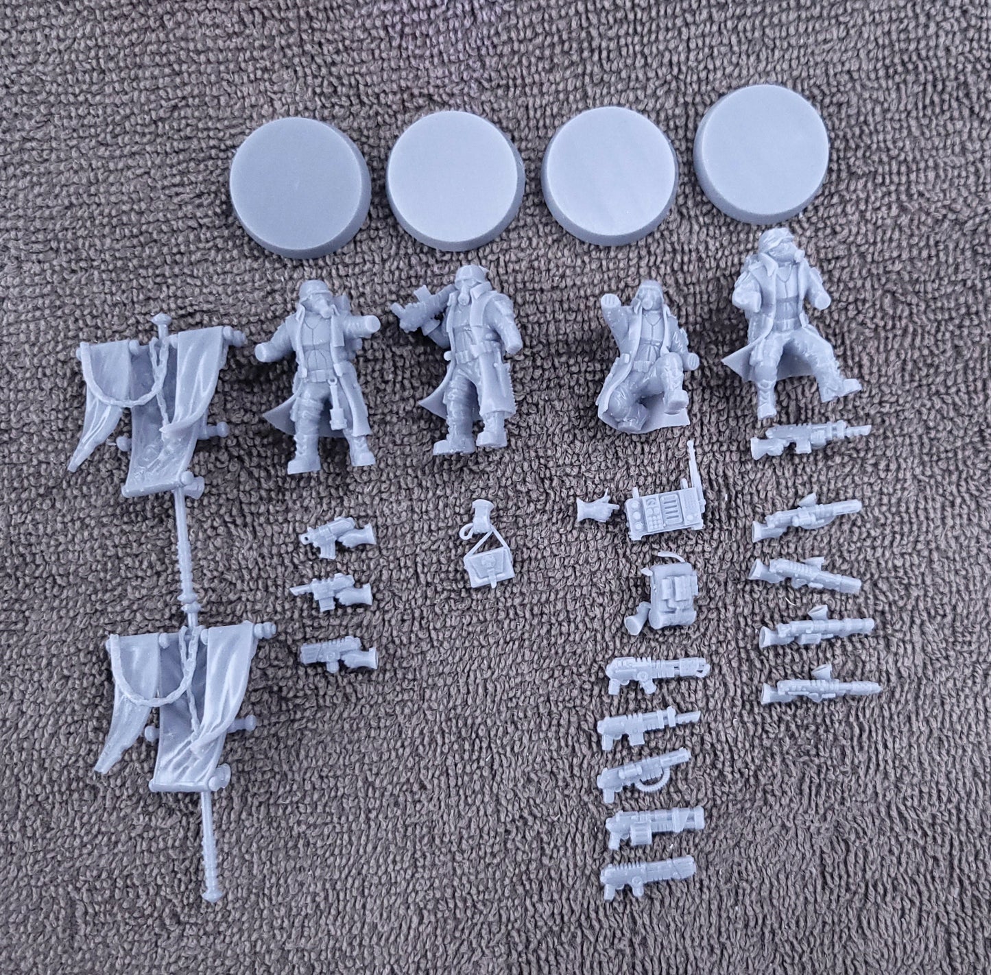 Steel Guard-Command Squad (4-Unit Kit or Single Model) by RedMakers